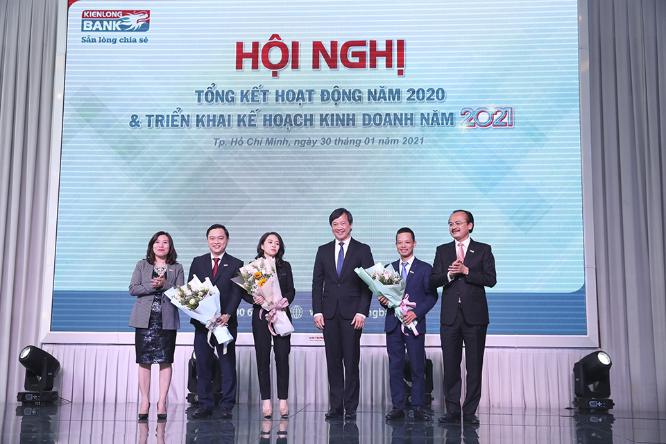 Kienlongbank organized conclusion of business activities in 2020 and set the goals of profit before tax in 2021 is VND 1000 billion