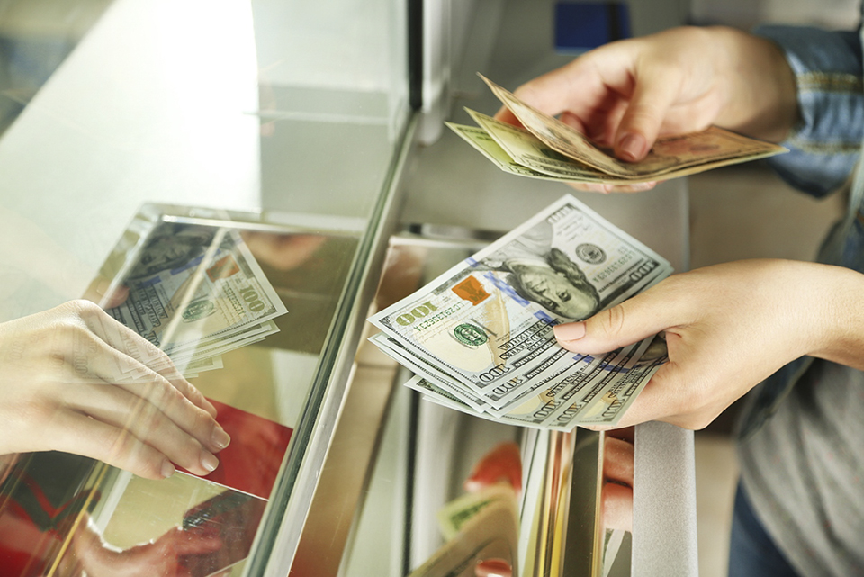 Dịch vụ mua bán ngoại tệ mặt